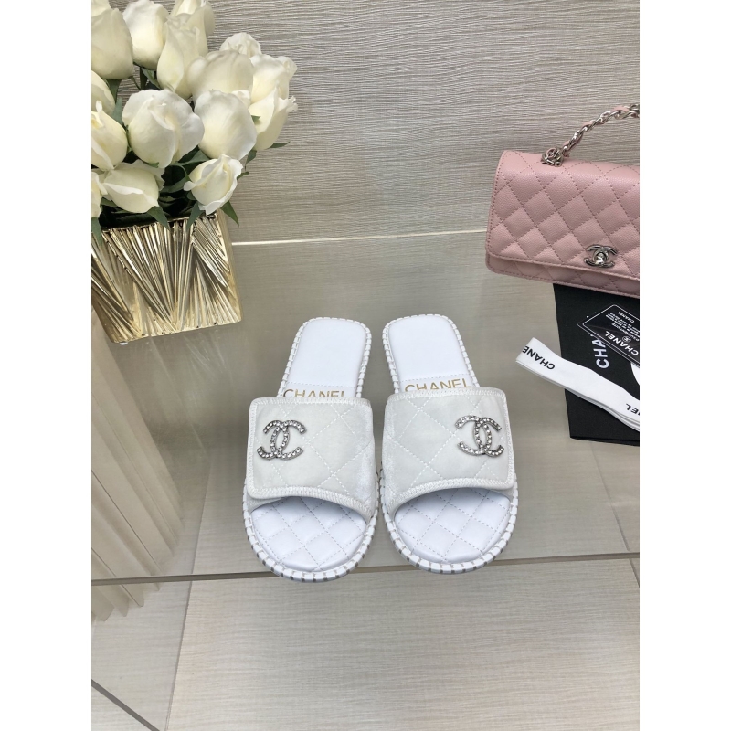 Ch*el slippers